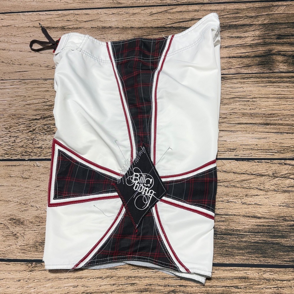 Billabong Board Shorts Men 32 White Red Black Plaid Cross Vintage M106TPLA